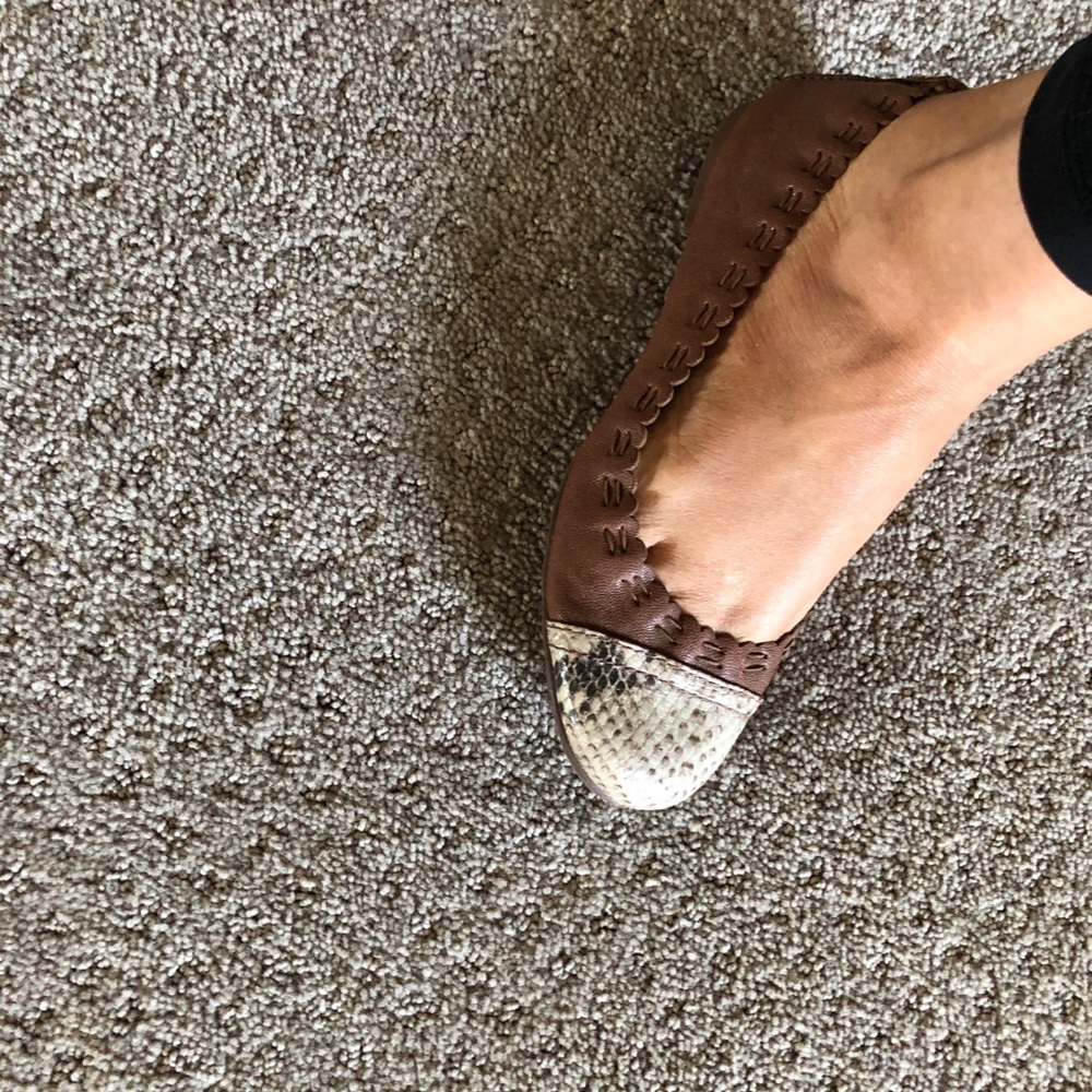 Size 5 Tory Burch flats